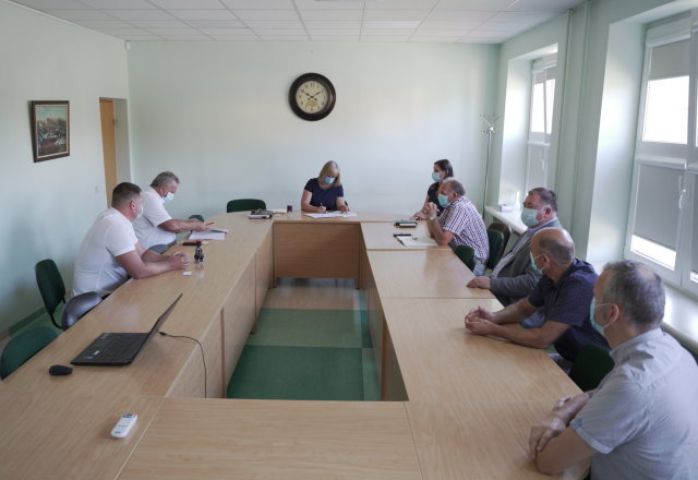 Pradedama įgyvendinti didžioji  investicija į Lazdijų M. Gustaičio gimnaziją: pasirašyta rangos...