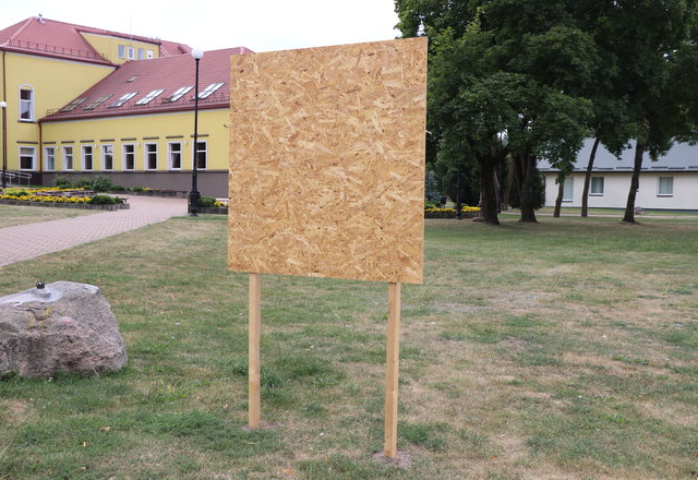 Įrengti stendai kandidatų į Lietuvos Respublikos Seimą politinei reklamai 