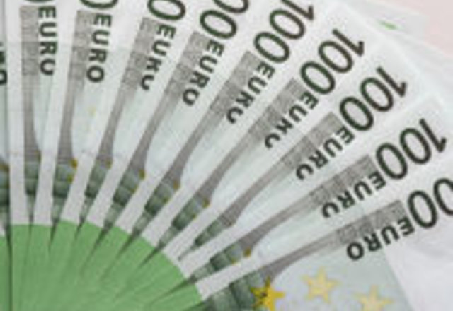 Verslininkai, patyrę nuostolių dėl  COVID-19, jau gali teikti paraiškas finansinei paramai gauti