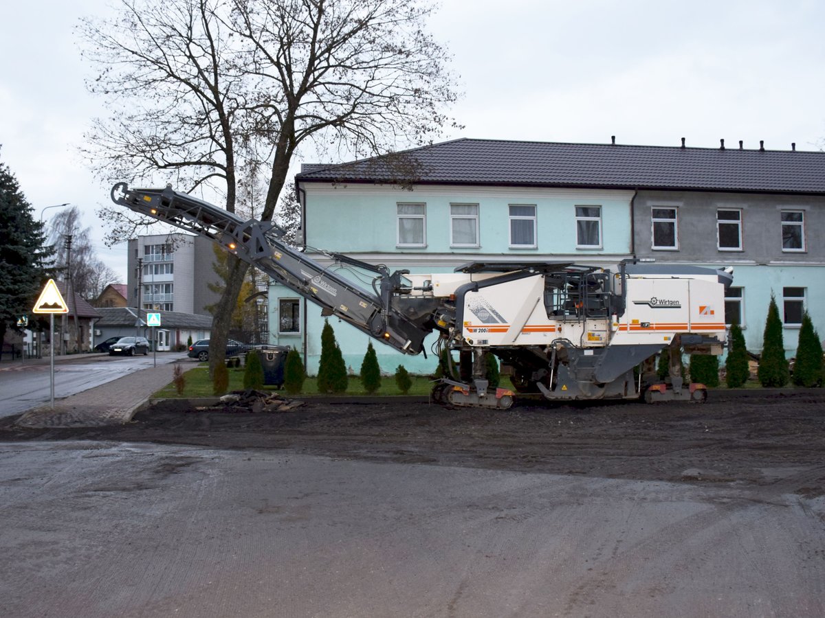 Remontuojama viena pagrindinių – Lazdijų miesto Dainavos gatvė: atsiprašome už laikinus nepatogumus