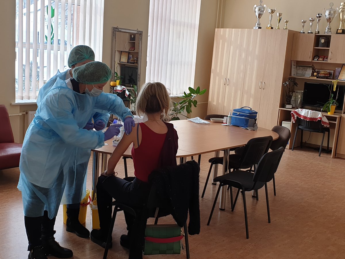 Vyksta Lazdijų rajono pedagogų vakcinacija