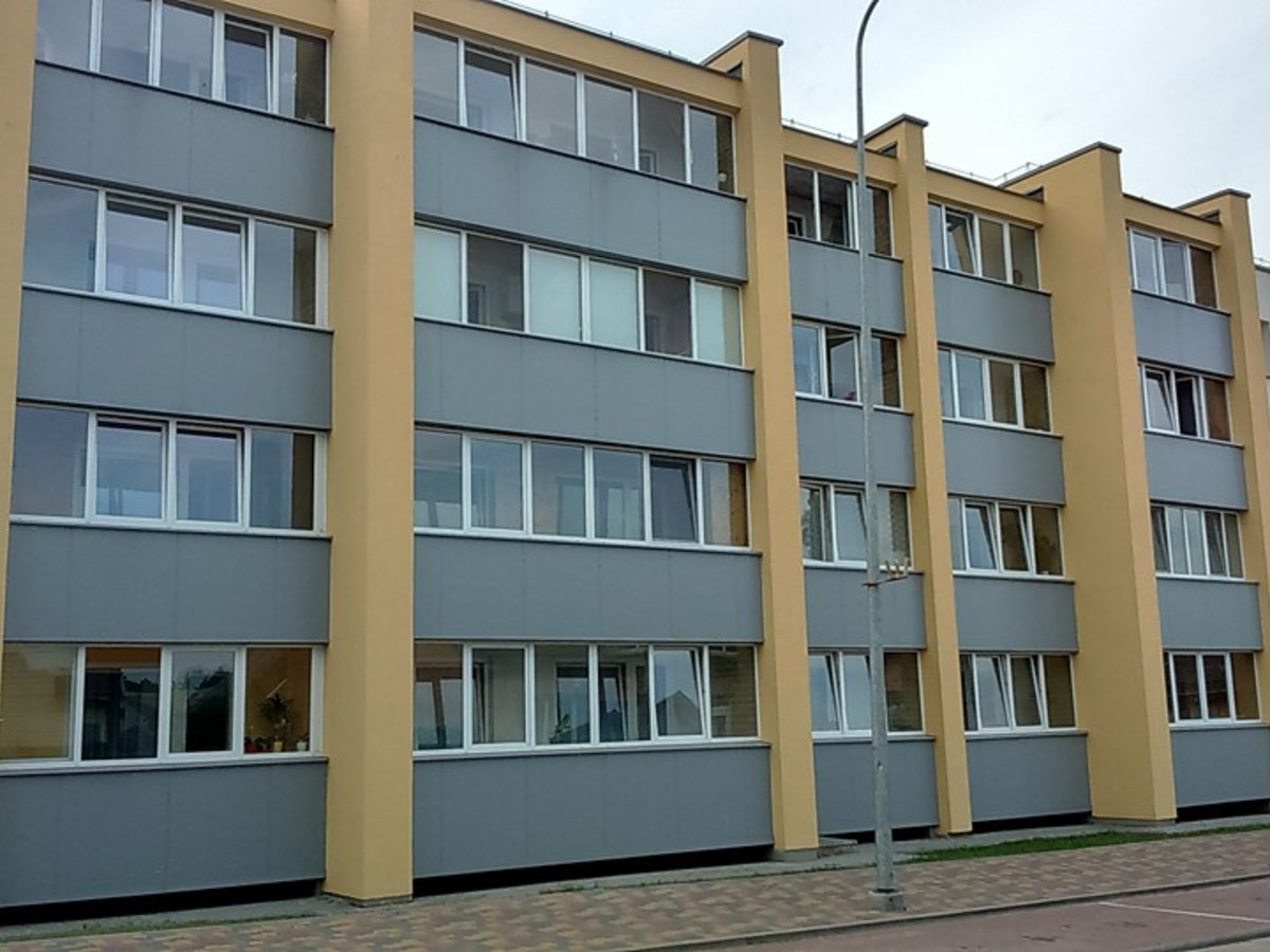 LAZDIJŲ RAJONO SAVIVALDYBĖS ADMINISTRACIJA PERKA BUTUS SOCIALINIO BŪSTO FONDUI