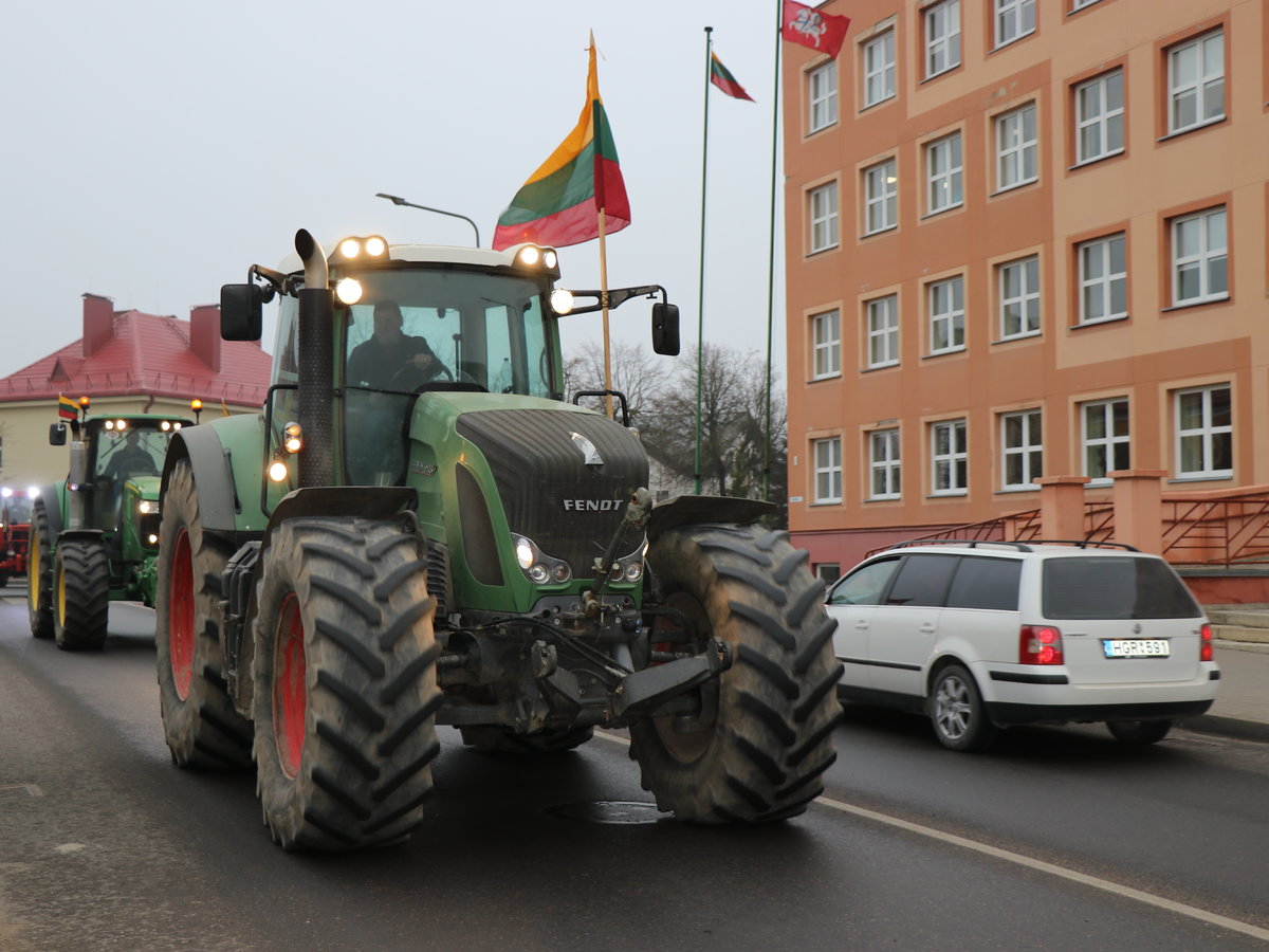  ŽEMĖS ŪKIO TECHNIKOS TECHNINĖS APŽIŪROS PRASIDĖS PASIBAIGUS KARANTINUI