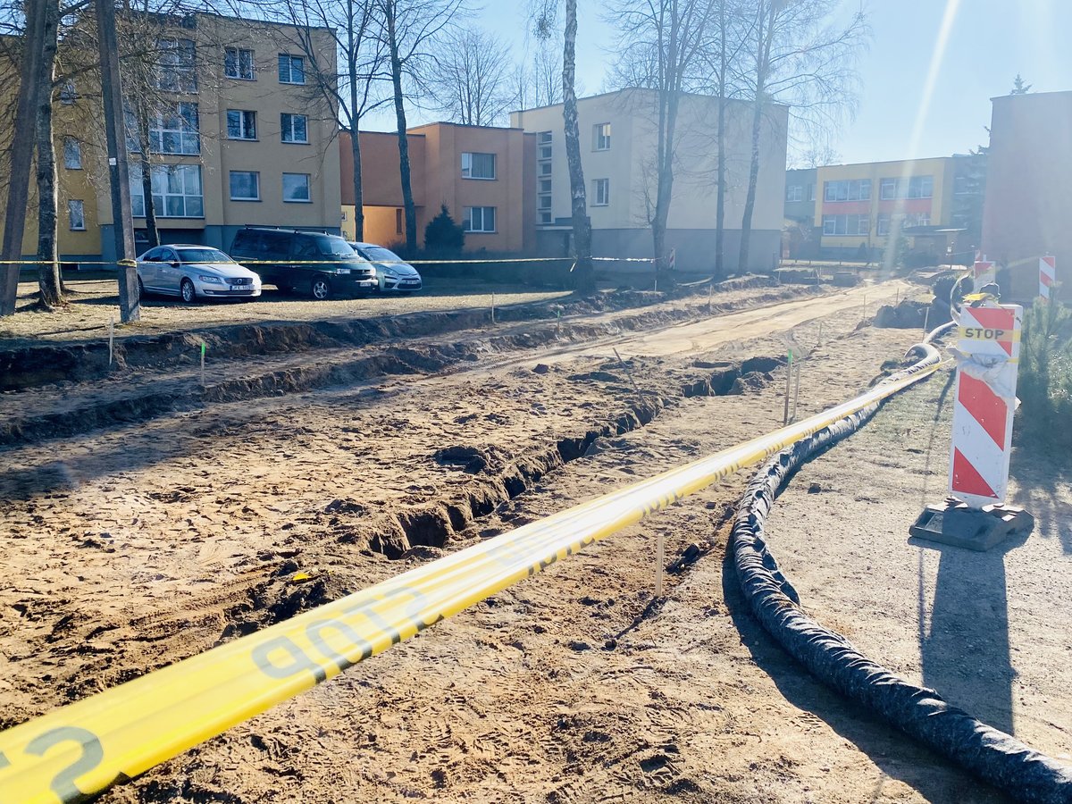 Tikras darbymetis rajono keliuose ir automobilių aikštelėse – bus naujo asfalto