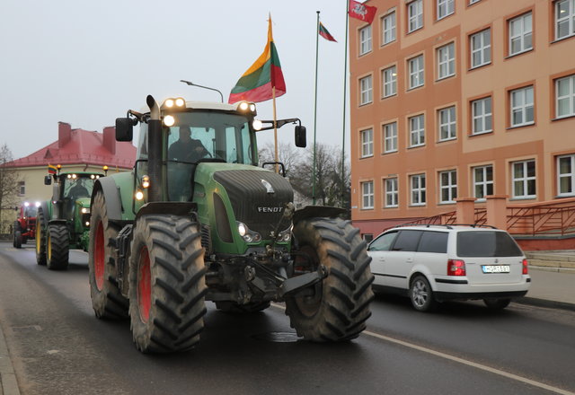  ŽEMĖS ŪKIO TECHNIKOS TECHNINĖS APŽIŪROS PRASIDĖS PASIBAIGUS KARANTINUI