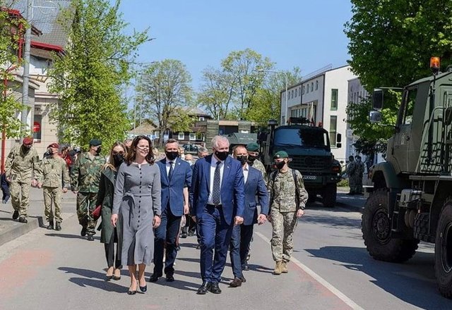 Įspūdingas Partizanų pagerbimo, kariuomenės ir visuomenės dienos minėjimas Lazdijuose:...