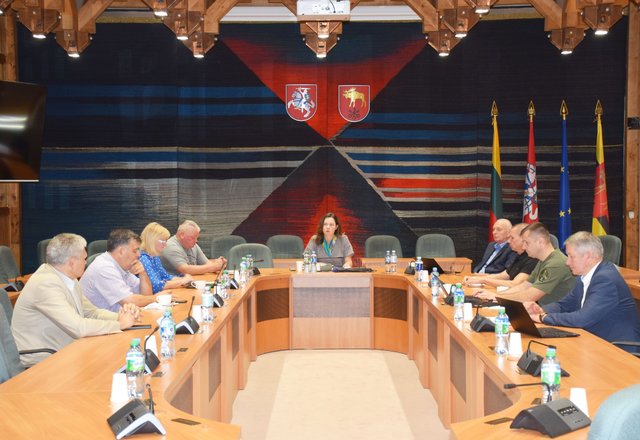 Lazdijų politikai siunčia aiškią žinutę: esame pasirengę padėti, tačiau turime žinoti kokiomis...