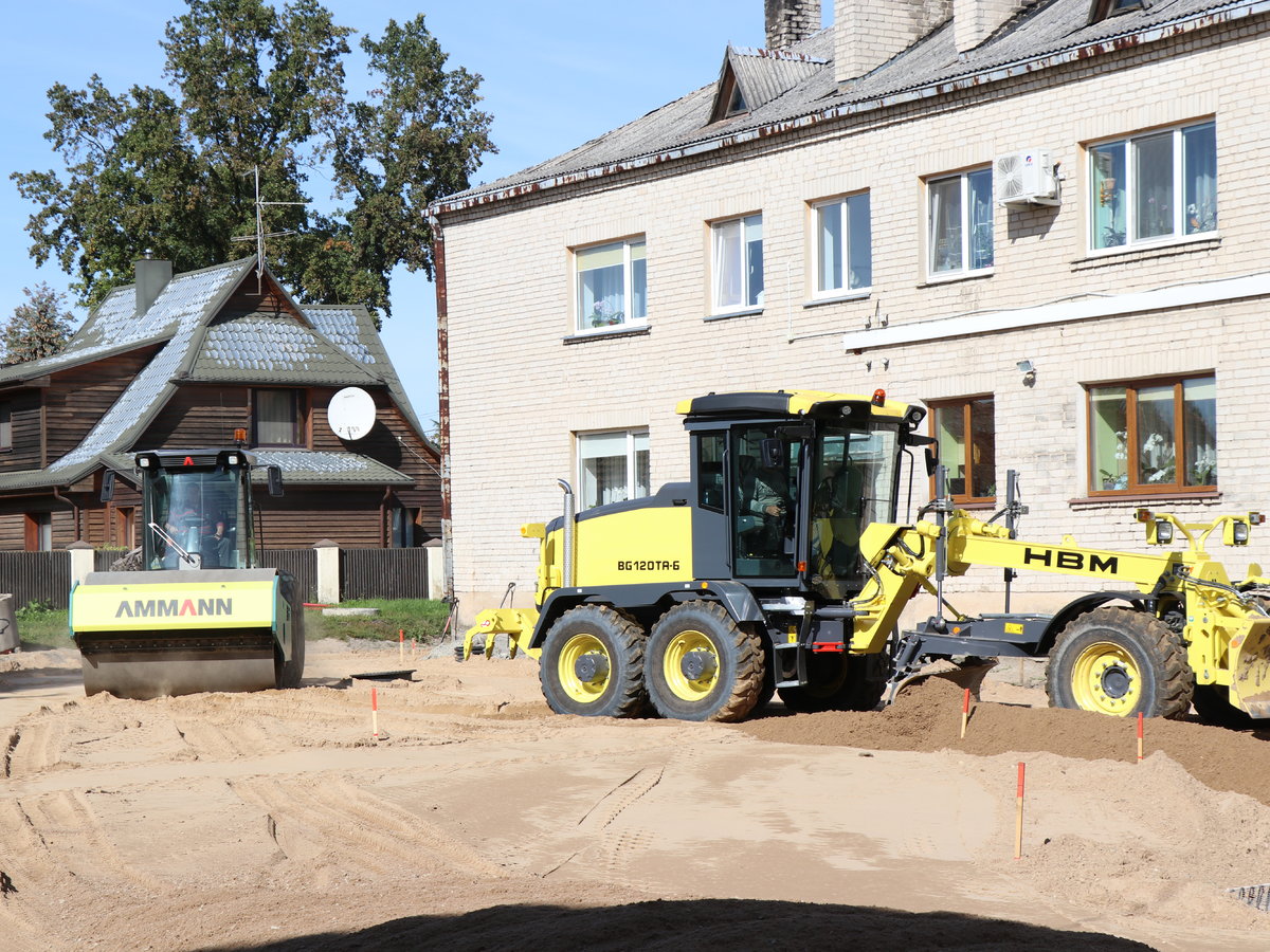 Merė Ausma Miškinienė: Kauno g. 13, Lazdijuose esančios aikštelės įrengimo darbų pabaigtuvės...