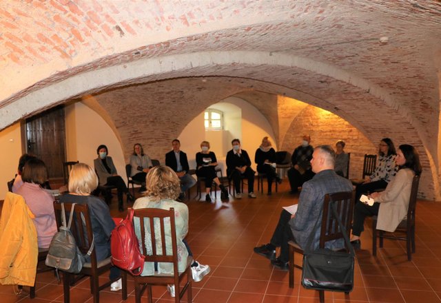 Švietimo įstaigų vadovai ir darbuotojai aptarė aktualius švietimo klausimus