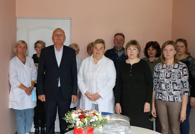Į užtarnautą poilsį išlydėta 46-erius metus Lazdijų rajono žmonių sveikata rūpinusis  gydytoja...
