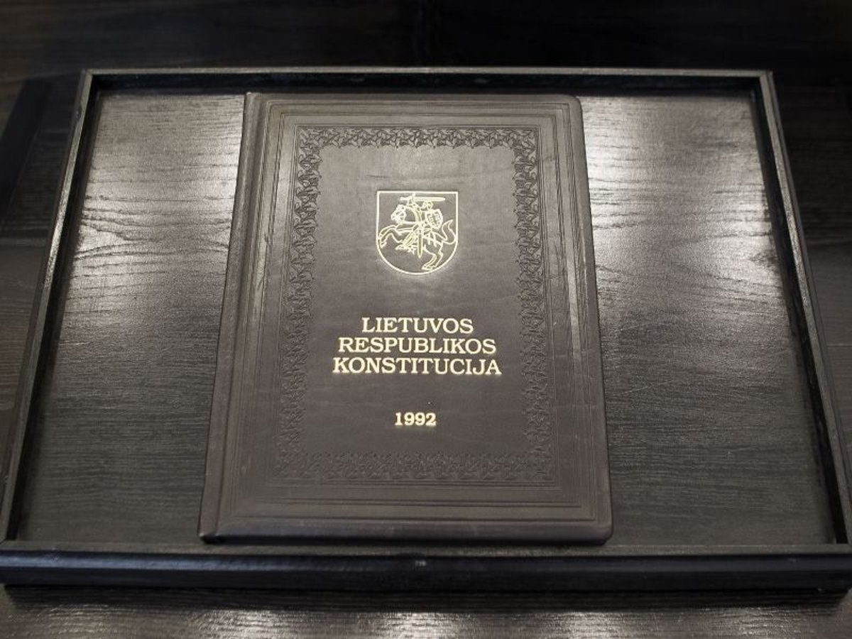 Sveikinimas Konstitucijos dienos proga