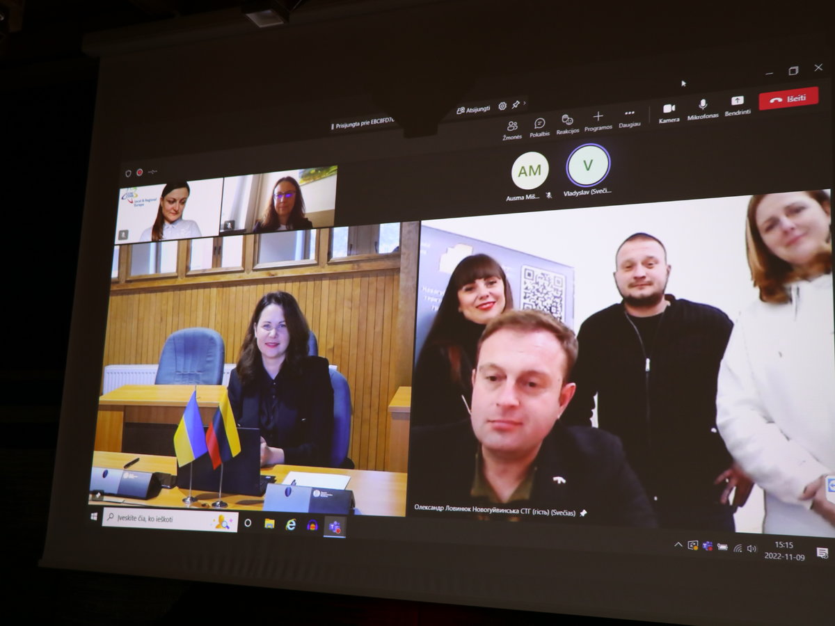 Parama Ukrainai įtvirtinta oficialiu dokumentu: savivaldybės merė A. Miškinienė pasirašė...