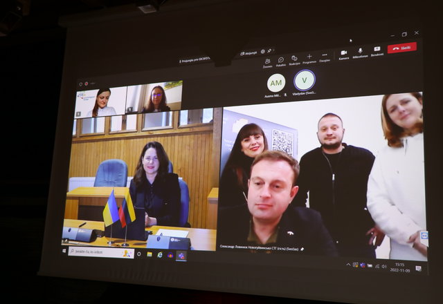 Parama Ukrainai įtvirtinta oficialiu dokumentu: savivaldybės merė A. Miškinienė pasirašė...