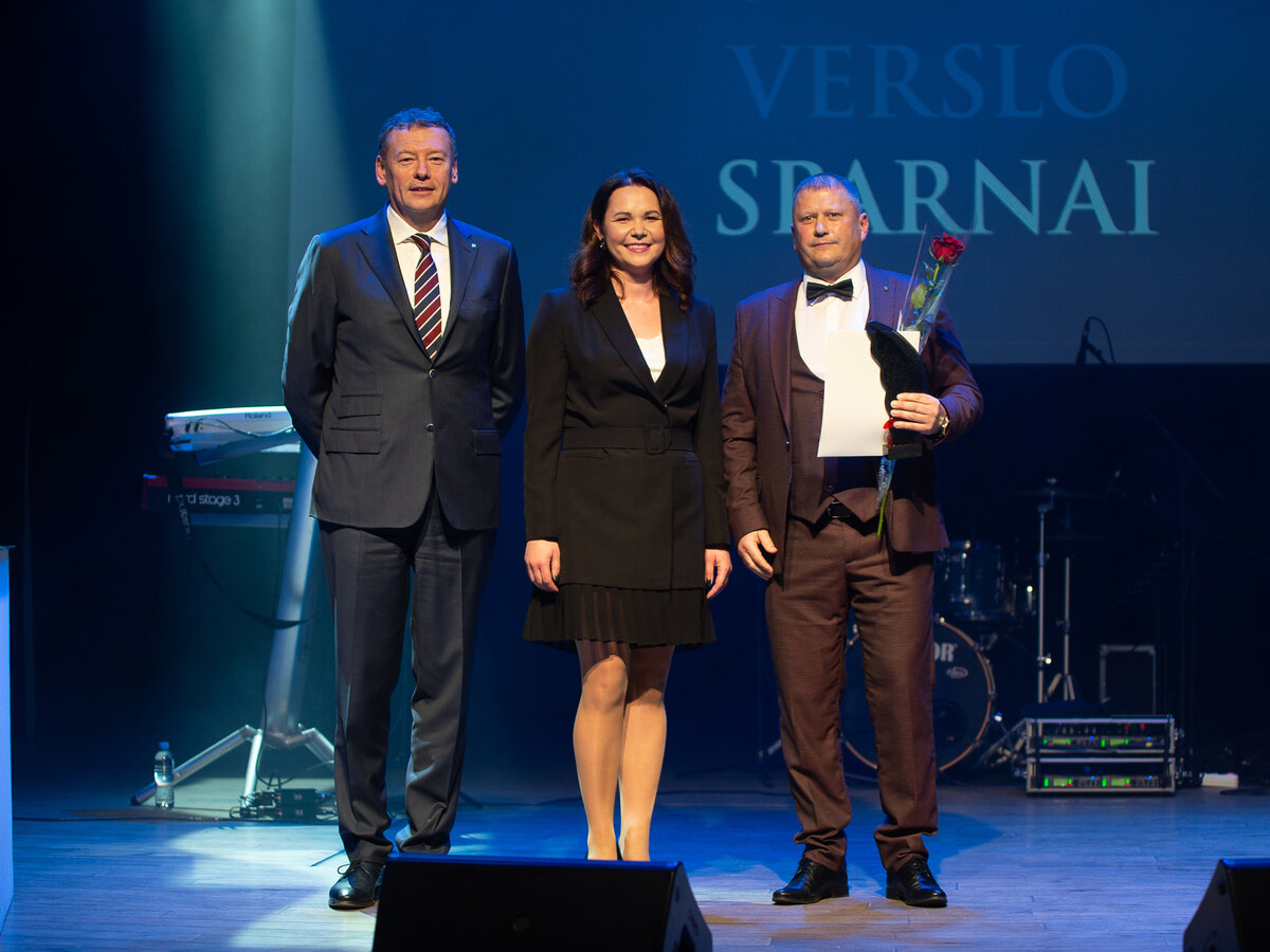 Iškilmingai įteikti Lazdijų krašto „Verslo sparnų“ apdovanojimai