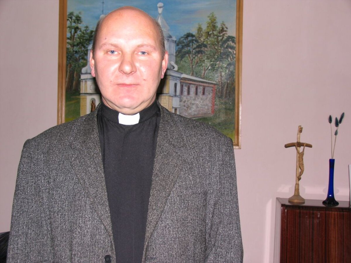 Lazdijų rajono garbės pilietį kunigą Vytautą Prajarą prisimenant