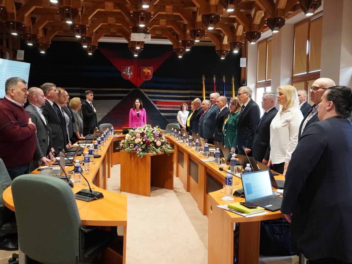 Antrajame rajono savivaldybės X tarybos posėdyje prisiekė savivaldybės tarybos narė Jurgita...
