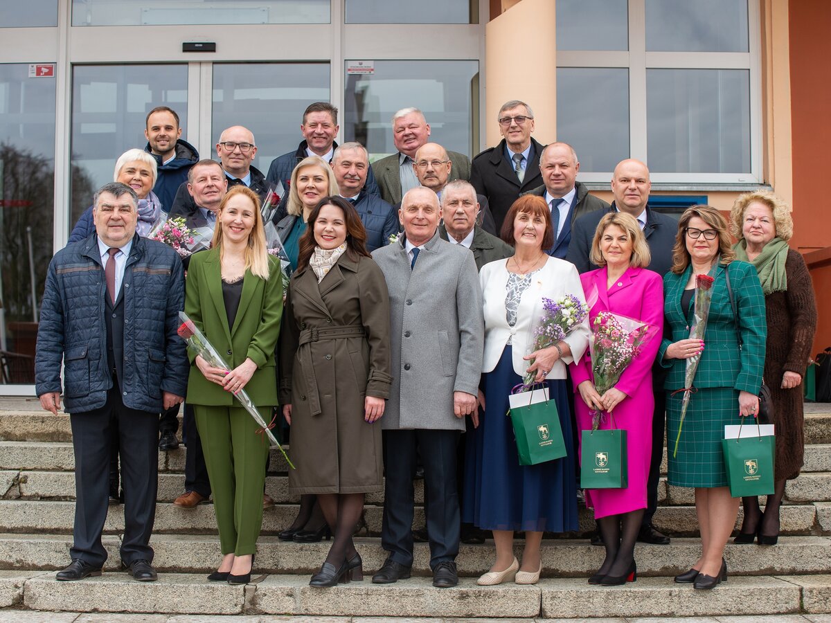 Darbą baigė IX kadencijos rajono taryba: patvirtinta savivaldybės tarybos ir savivaldybės merės...