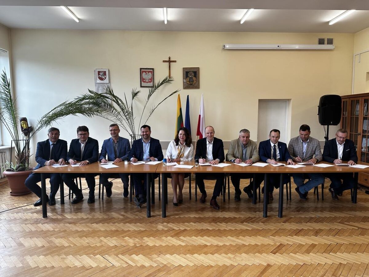  Pasirašyta Lietuvos ir Lenkijos pasienyje esančias savivaldybes jungianti sutartis
