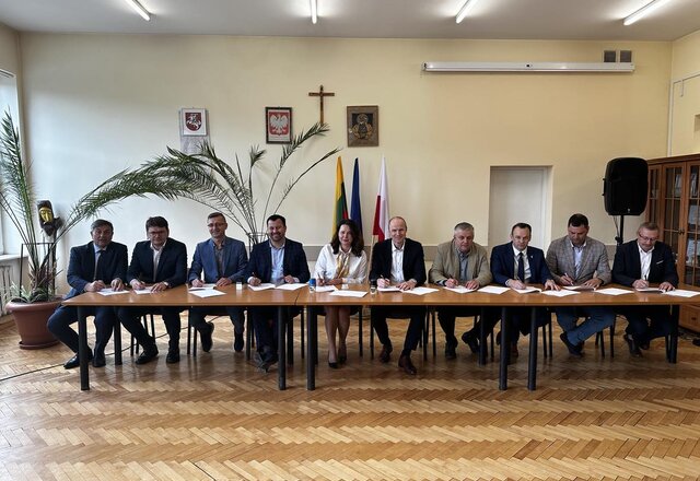  Pasirašyta Lietuvos ir Lenkijos pasienyje esančias savivaldybes jungianti sutartis