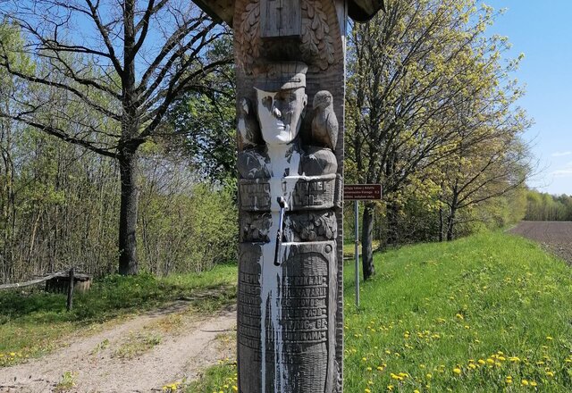 Po įvykdyto vandalizmo akto Bielėnų kaime – koplytstulpio tvarkymo darbai
