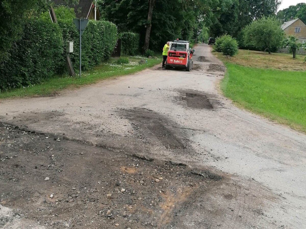Būdviečio kaime – gatvių tvarkymo darbai