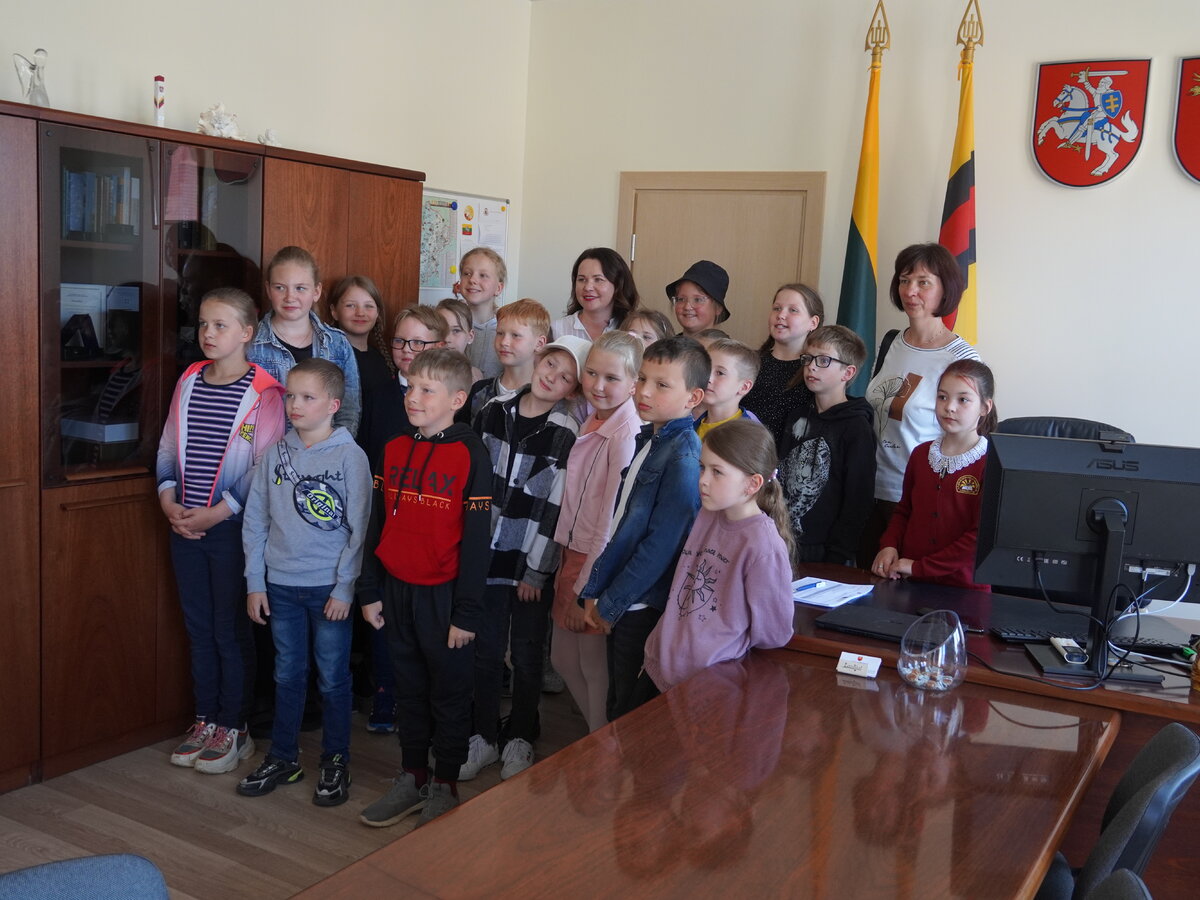 Svečiuose pas savivaldybės merę – „Kregždutės“ auklėtiniai