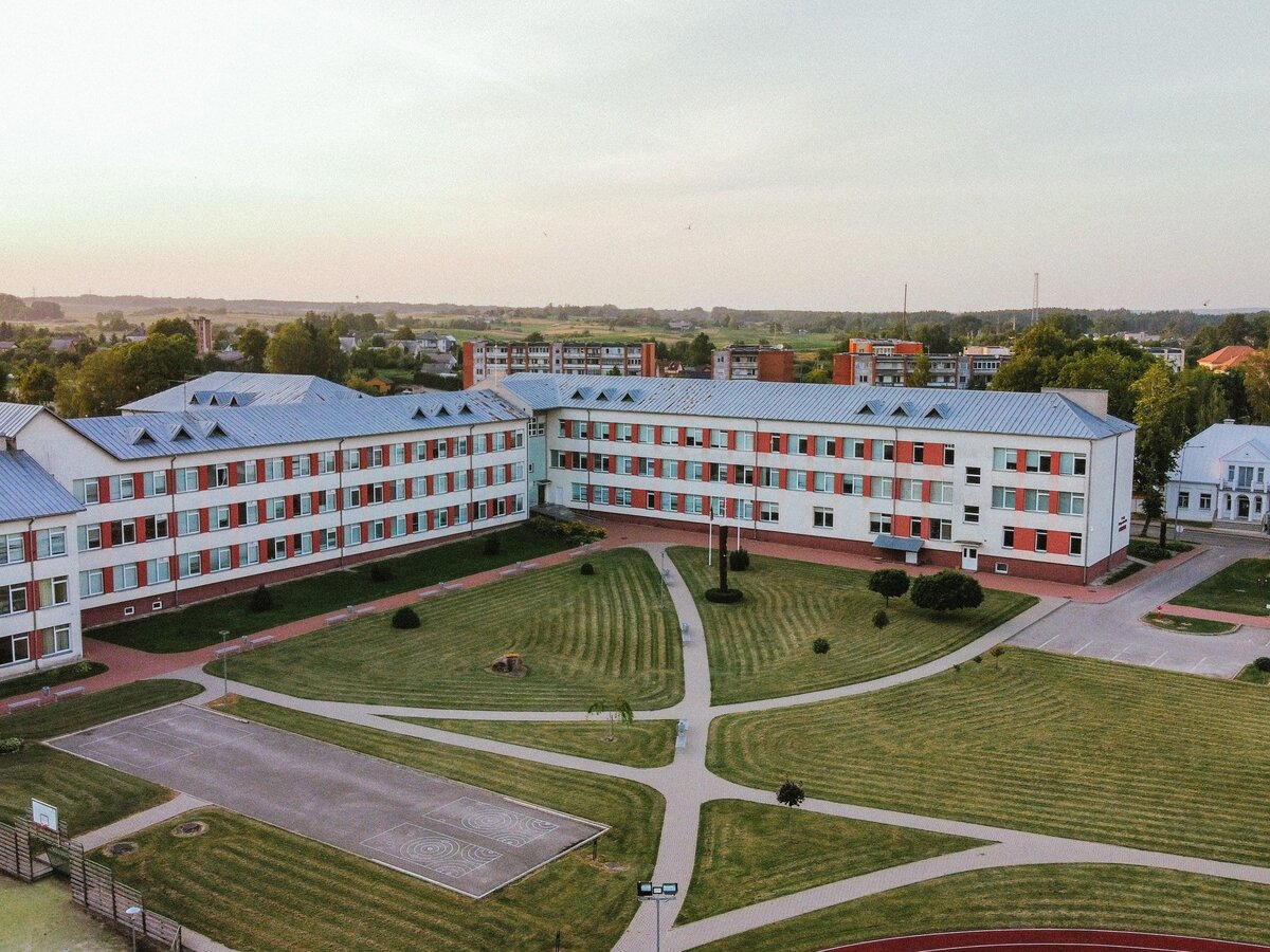 Paskelbti valstybinių brandos egzaminų rezultatai: penkių rajono abiturientų žinios įvertintos...