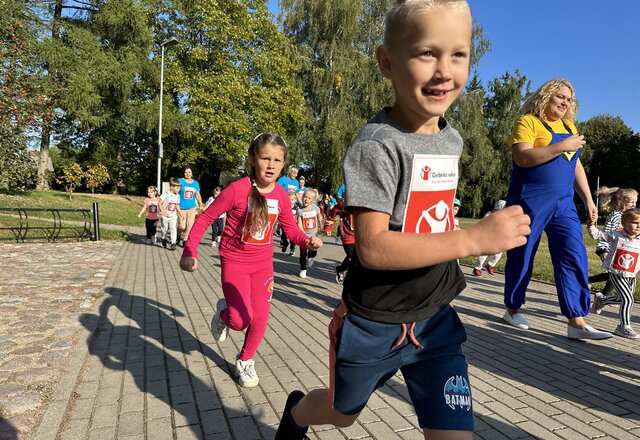 Solidarumo bėgime Lazdijuose – rekordinis skaičius mažųjų dalyvių 