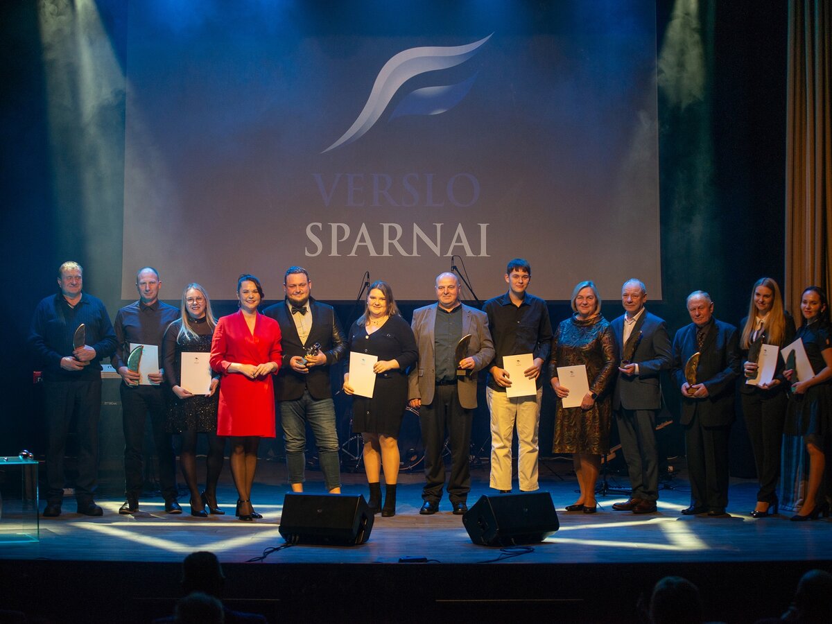 „Verslo sparnai“: apdovanojimai įteikti 9  Lazdijų krašto ateitį kuriantiems žmonėms