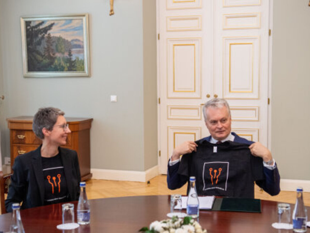 Kaip gerąjį pavyzdį Prezidentas paminėjo Lazdijų rajono savivaldybės su Ryšių reguliavimo...