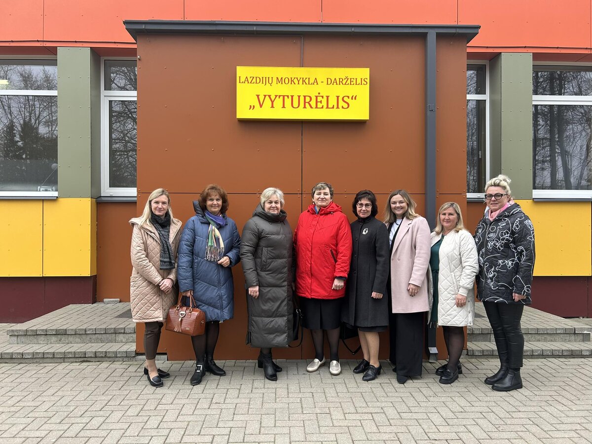 Lazdijų mokyklos-darželio „Vyturėlis“ socialinių partnerių susitikimas