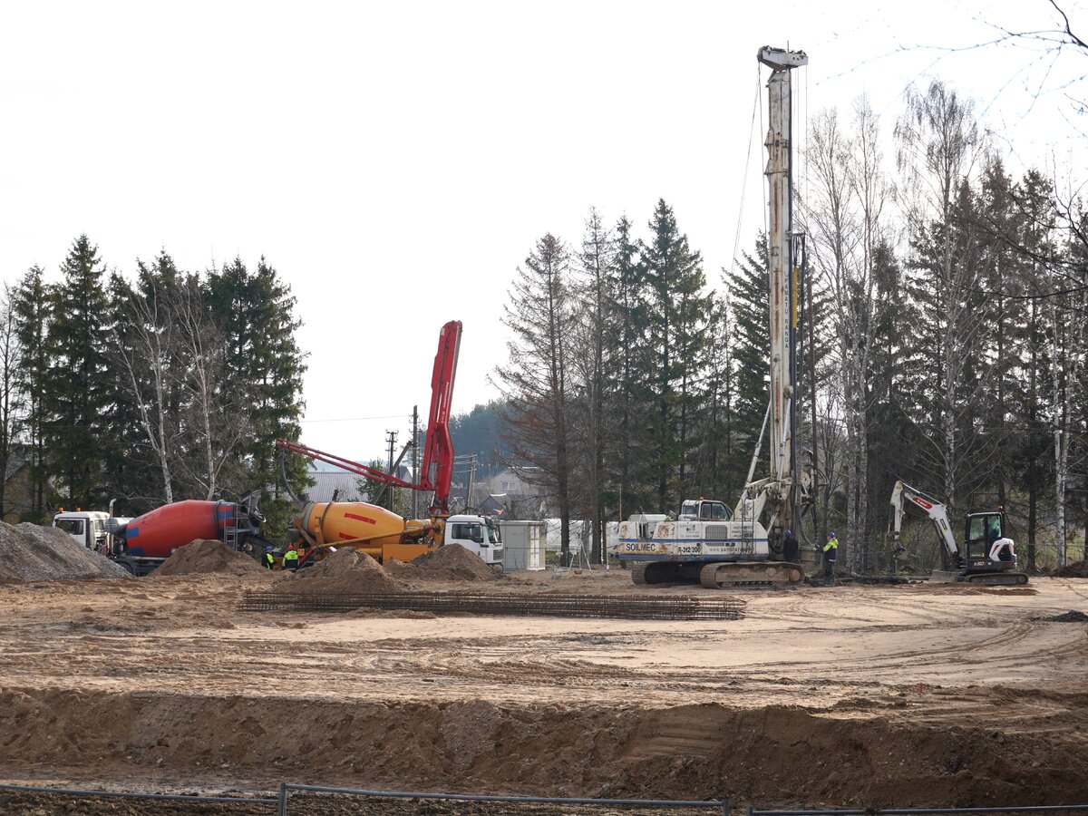 Darbymetis Lazdijuose: įsibėgėja autobusų stoties su prekybos centru statyba