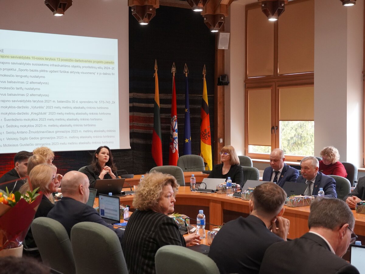 Tarybos dėmesio centre – rajono kelių remontas, didelės vertės investiciniai projektai, rajono...
