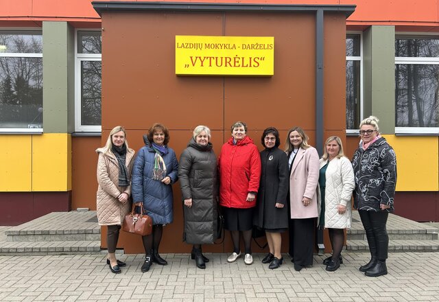 Lazdijų mokyklos-darželio „Vyturėlis“ socialinių partnerių susitikimas