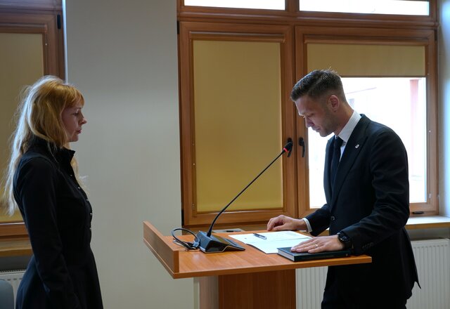 Prisiekė naujas Lazdijų rajono savivaldybės tarybos narys Kęstutis Bartuškevičius