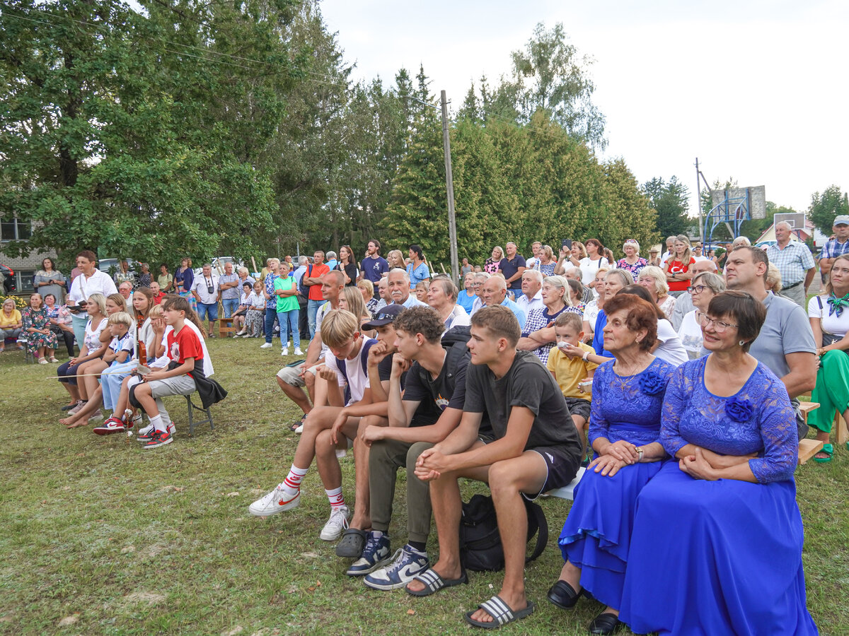 Krikštonių 590-asis jubiliejus: daug sveikinimų, pramogų ir skambios muzikos