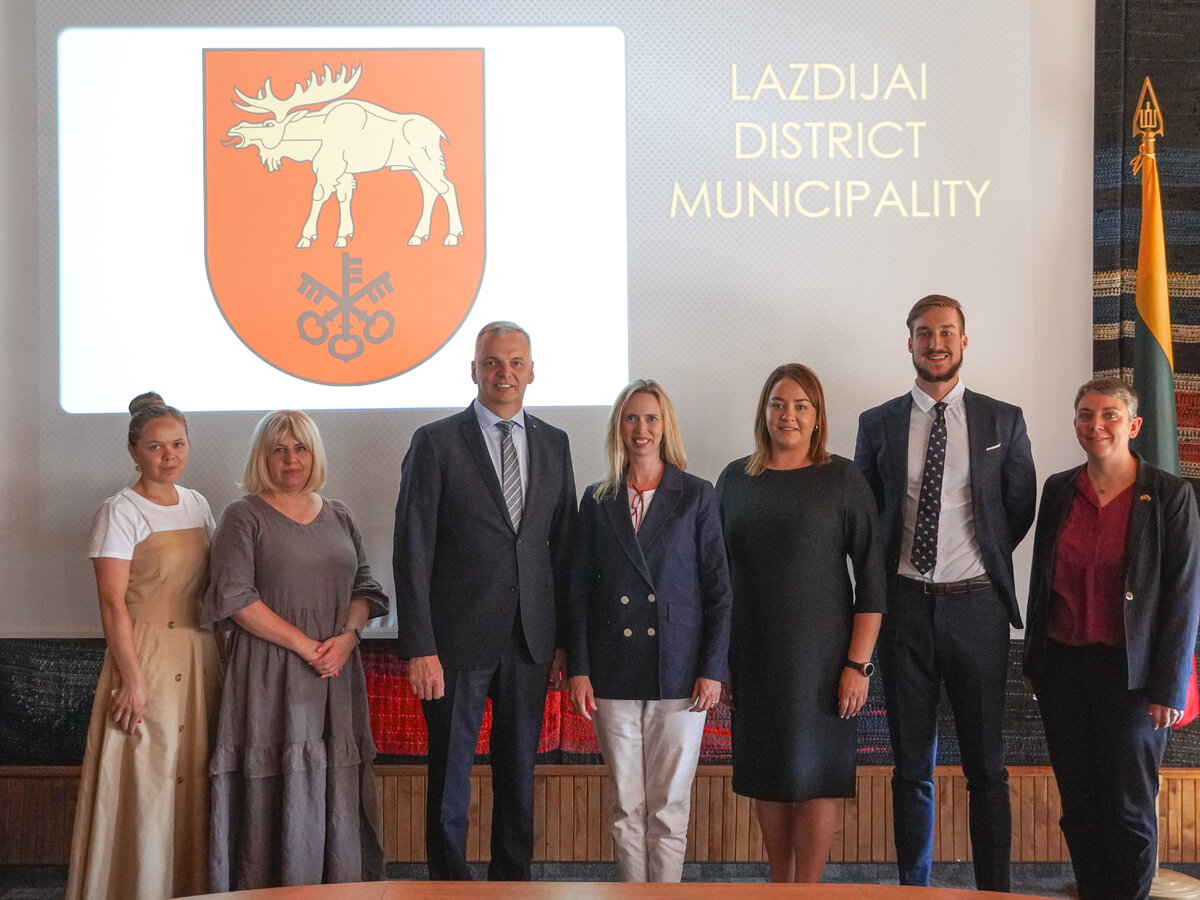Lazdijų rajono savivaldybėje lankėsi JAV ambasadorė Lietuvoje Kara McDonald
