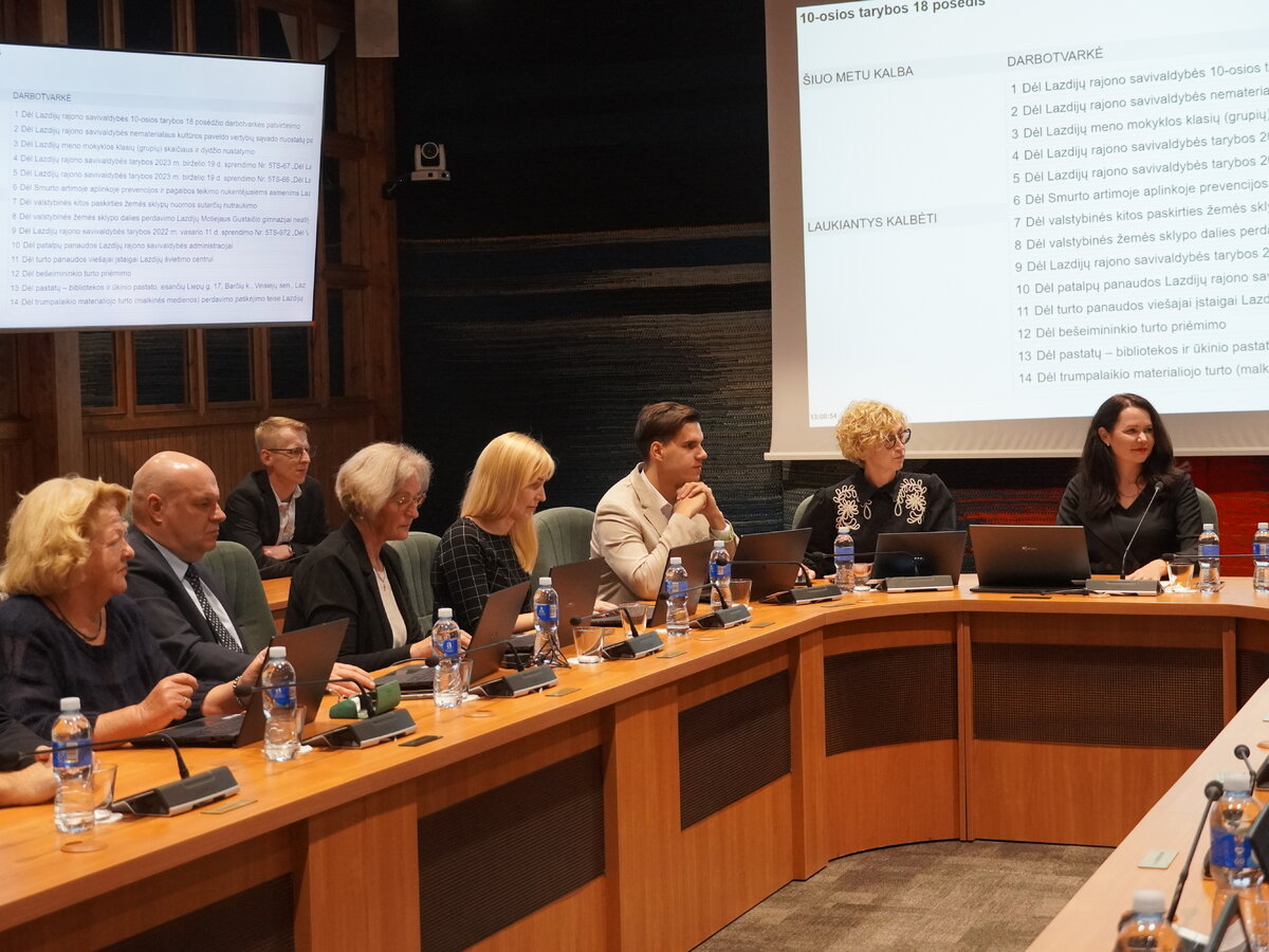 Savivaldybės taryboje: pagerbtas ilgametis Lazdijų krašto kultūros puoselėtojas Juozas...