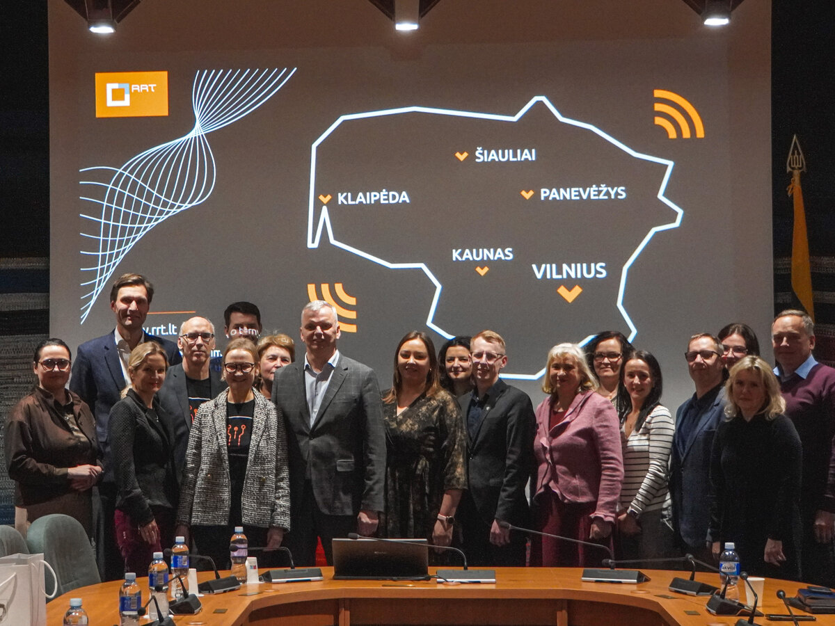 Lazdijų rajono savivaldybėje lankėsi Ryšių reguliavimo tarnybos skaitmeninio projekto „Nė vienas...