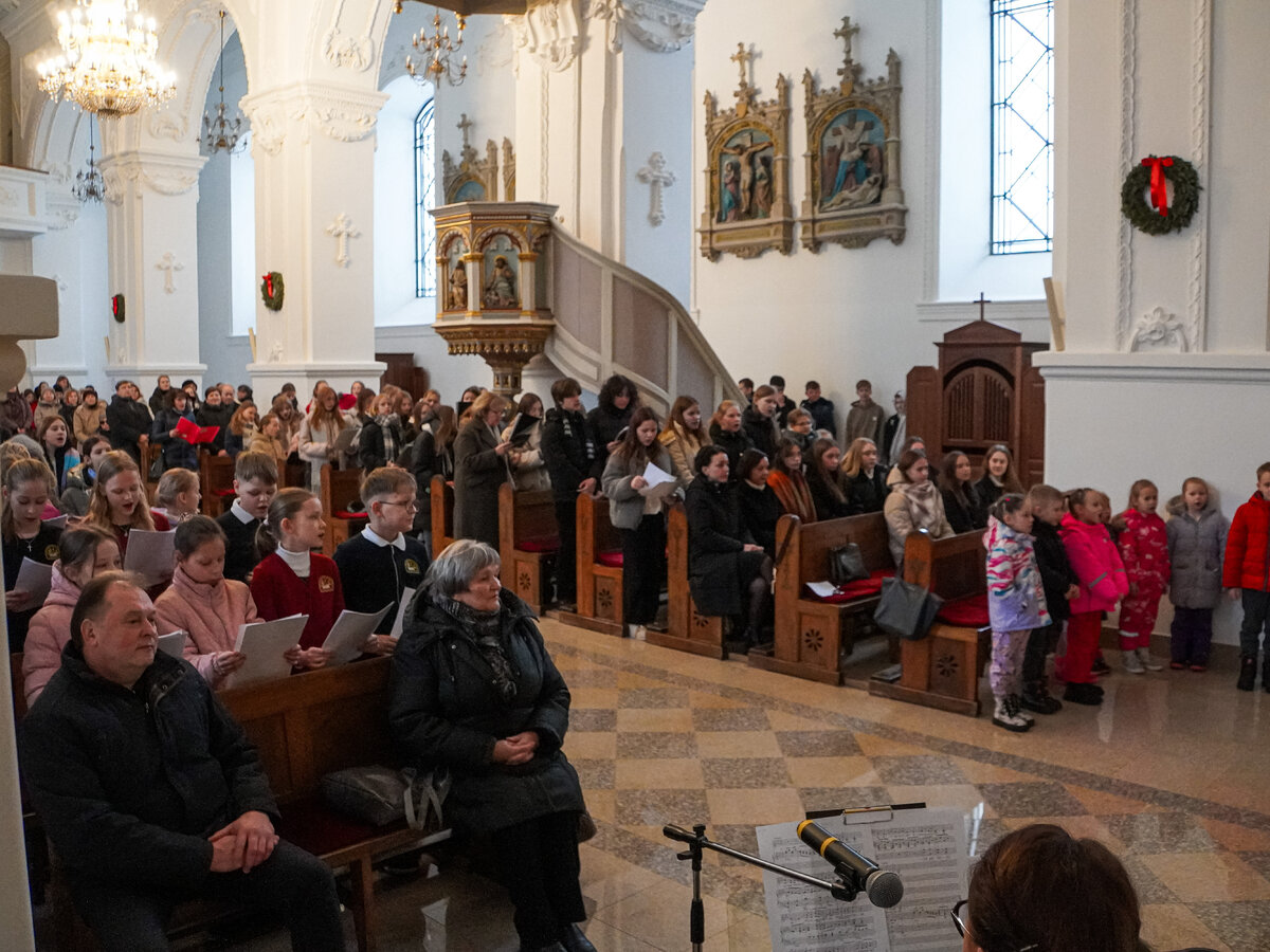 Tradicinis šventinių giesmių festivalis „Giesmių giesmelė“