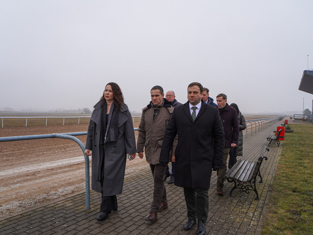 Vakar Lazdijuose lankėsi žemės ūkio ministras Ignas Hofmanas bei viceministras Gediminas Tamašauskis