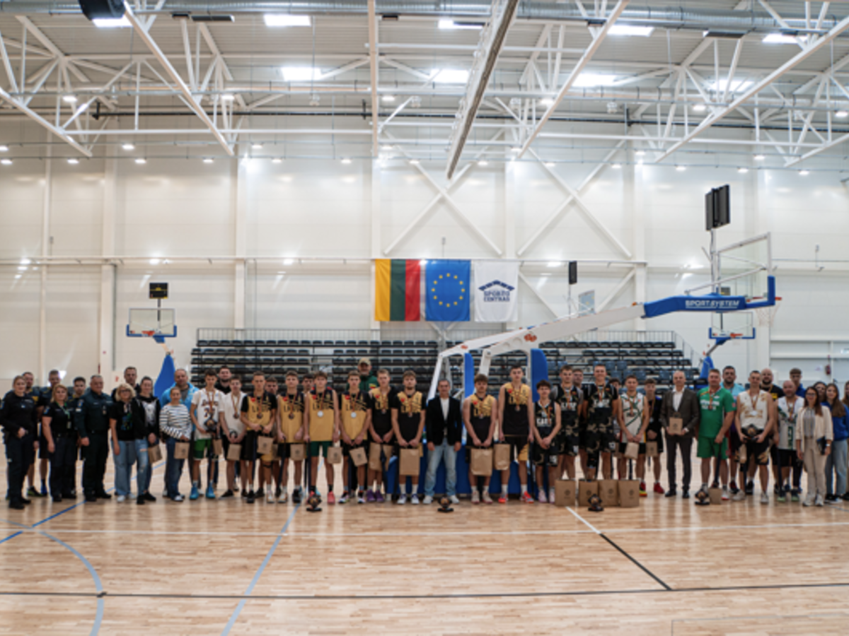 Tradicinis 3x3 krepšinio turnyras Lazdijuose: azartas, sveikinimai ir apdovanojimai