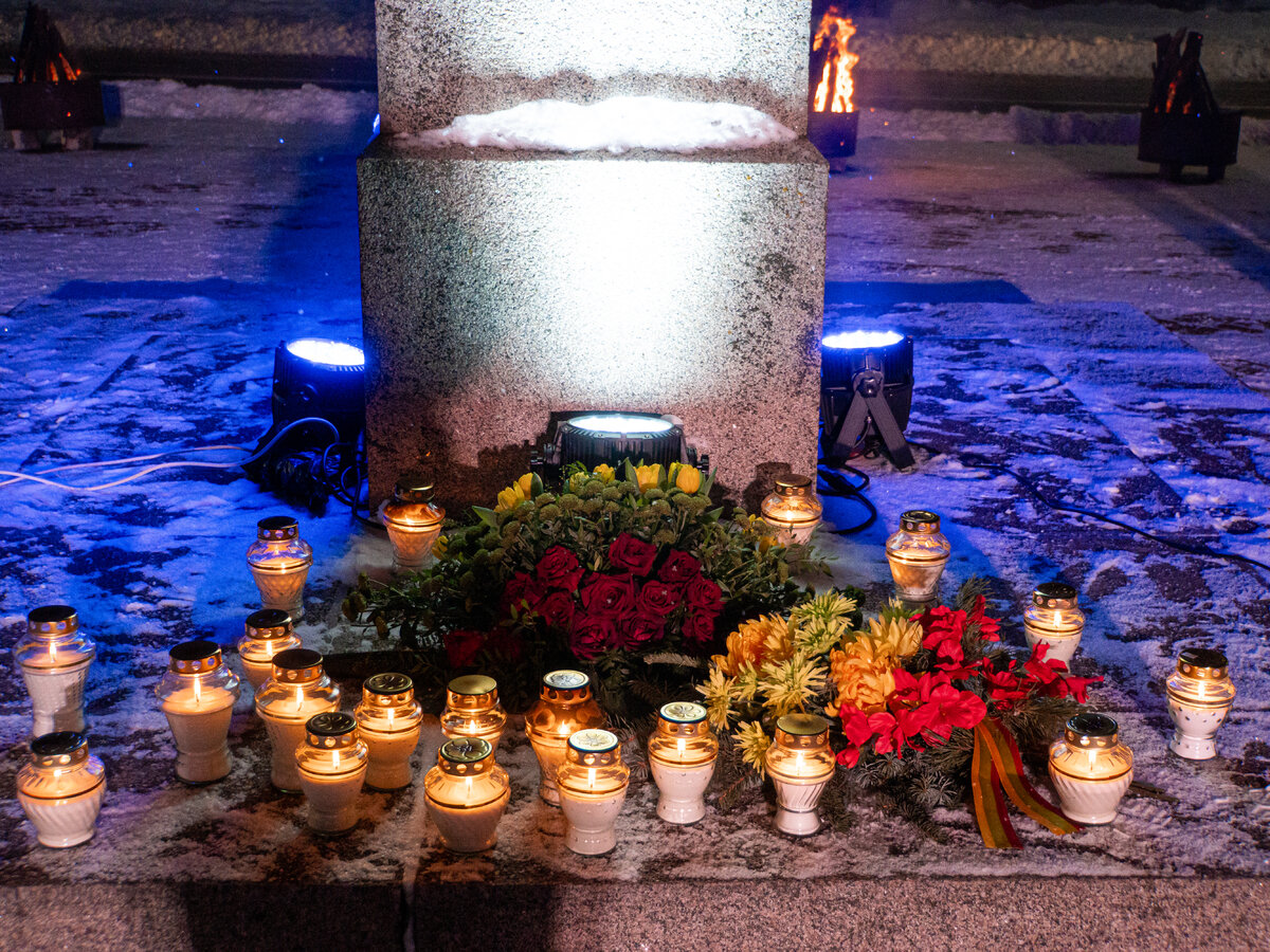 Lazdijai Sausio 13-ąją iškilmingai pagerbė Lietuvos laisvės gynėjus