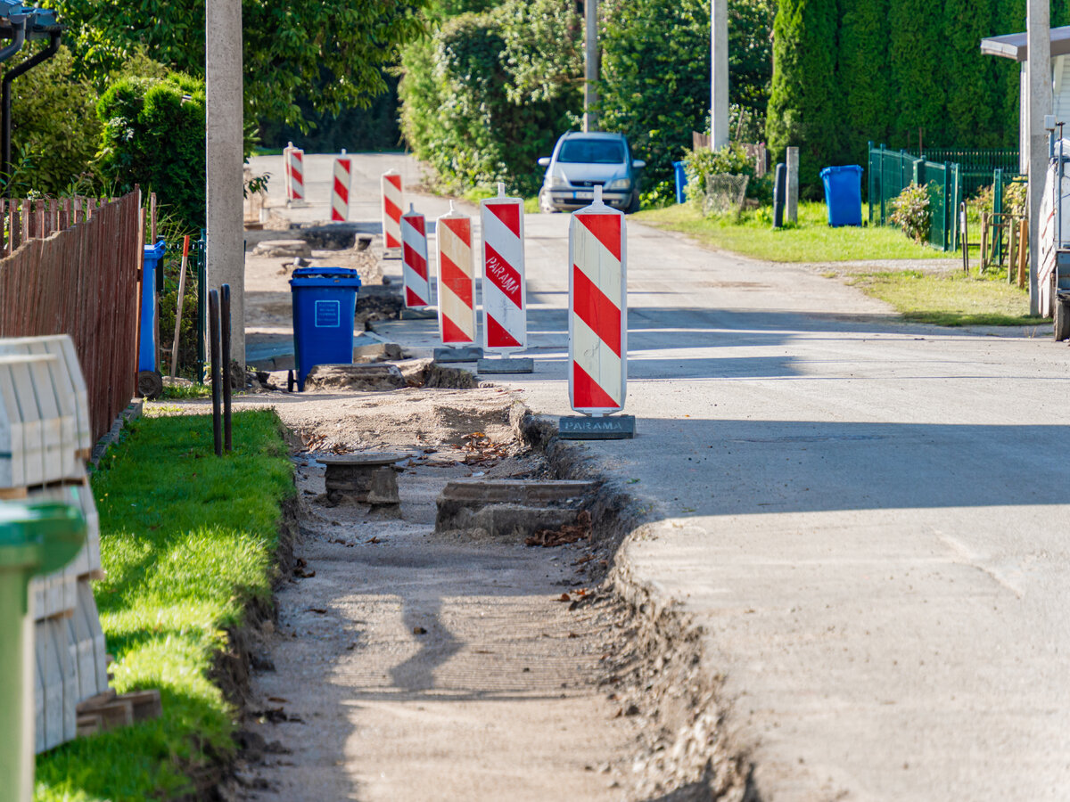 Laukų gatvėje Lazdijuose – naujas šaligatvis 