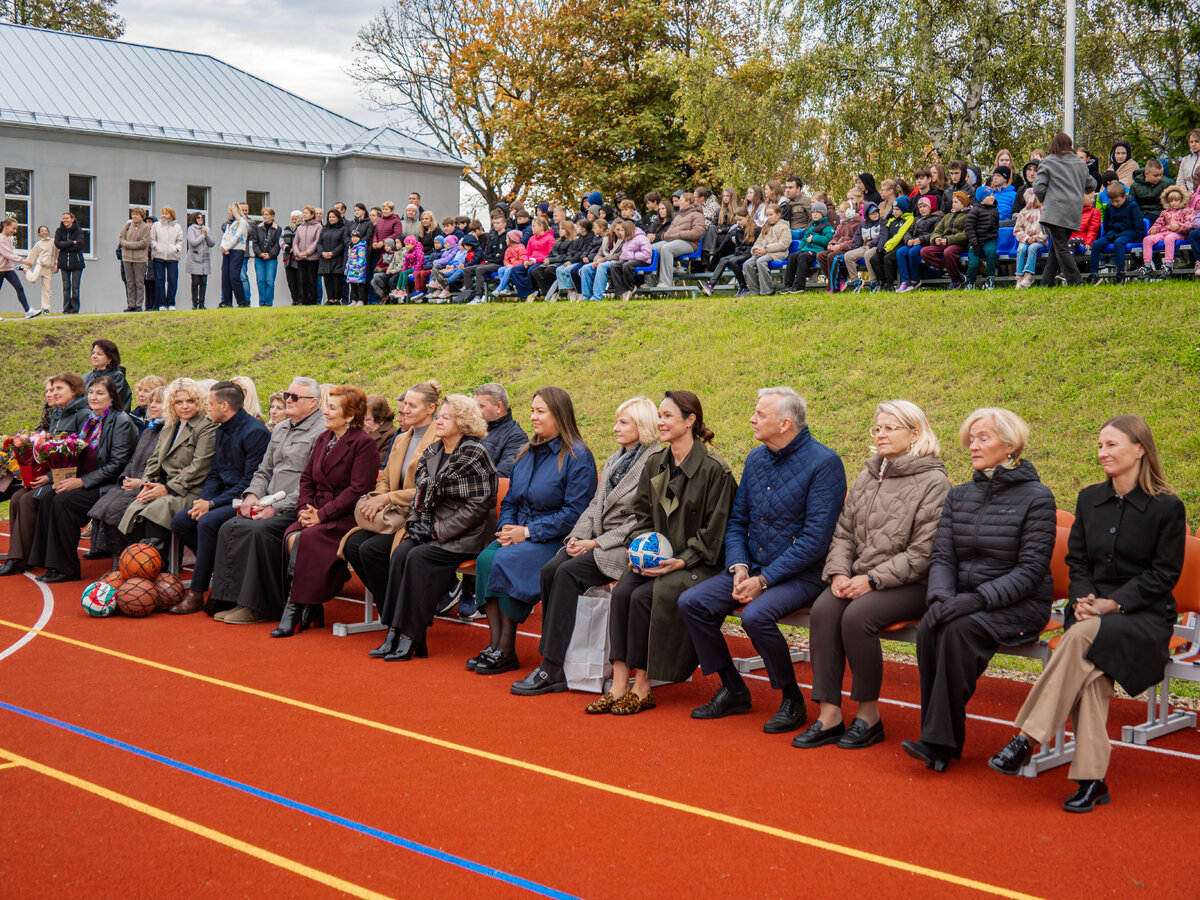 Seirijuose oficialiai atidaryta atnaujinta sporto bazė – naujos galimybės sportuoti visai...